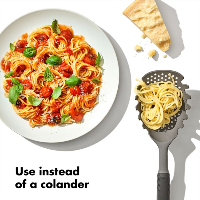 OXO GG CUCHARA COLADORA PARA PASTA