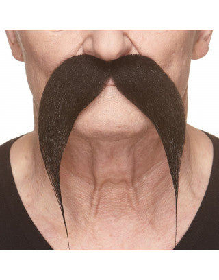 Bigotes negros