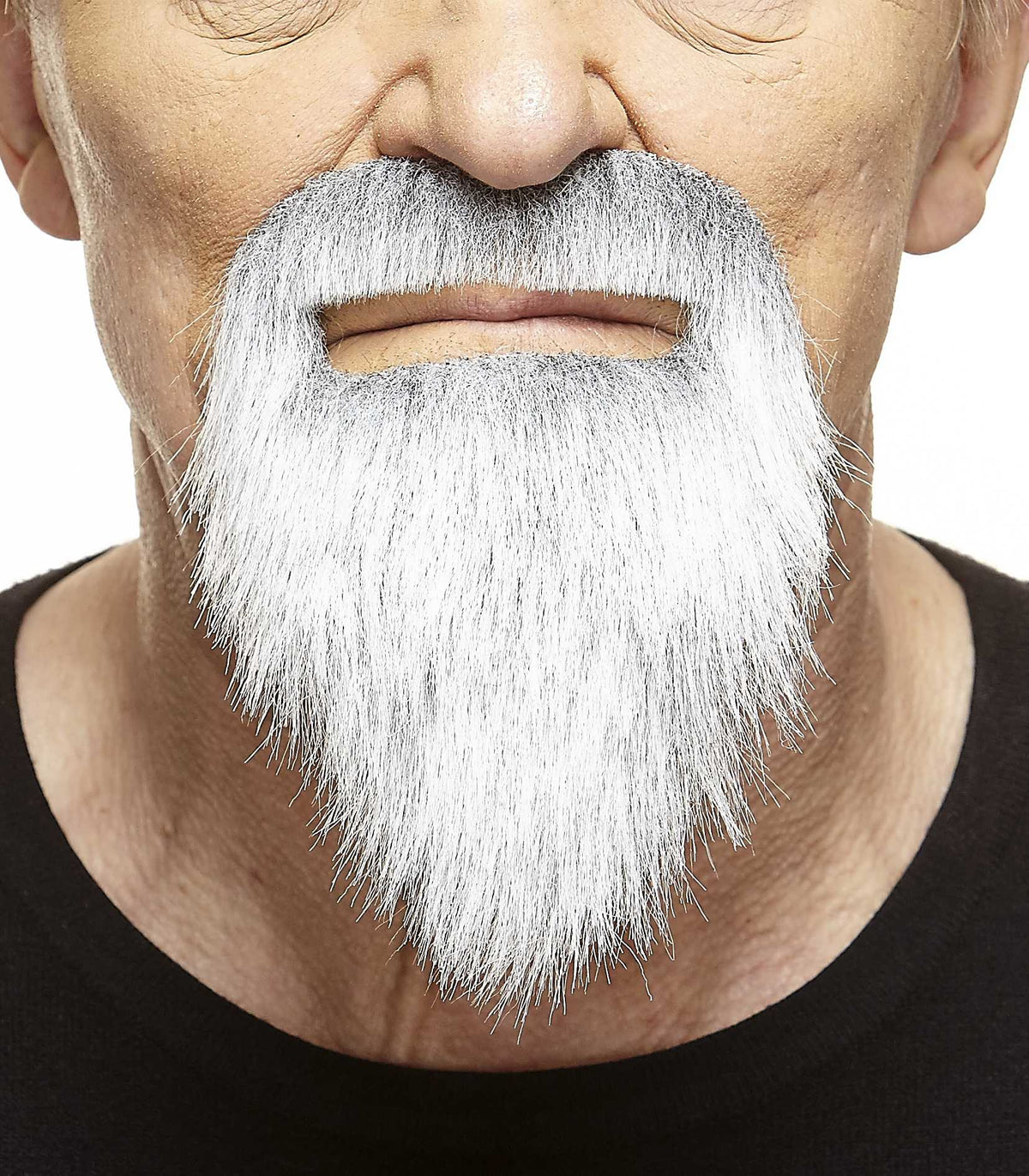Bigotes con barba grises y blancas